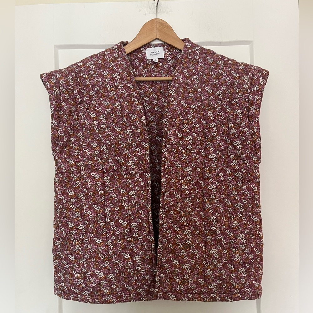 Things Between 100% Cotton Pink White Floral Quilted Vest M
